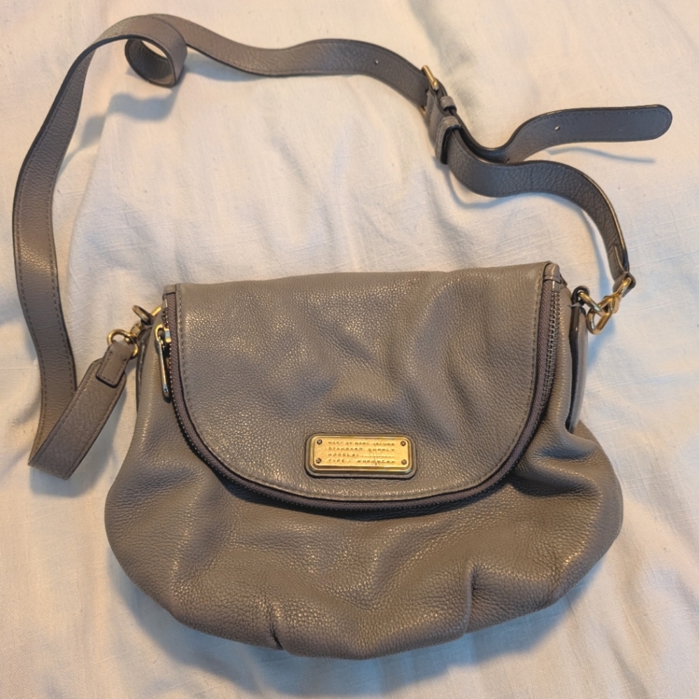 Marc Jacobs taupe leather crossbody bag